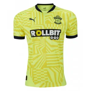 Southampton Vieraspaita 2024/25