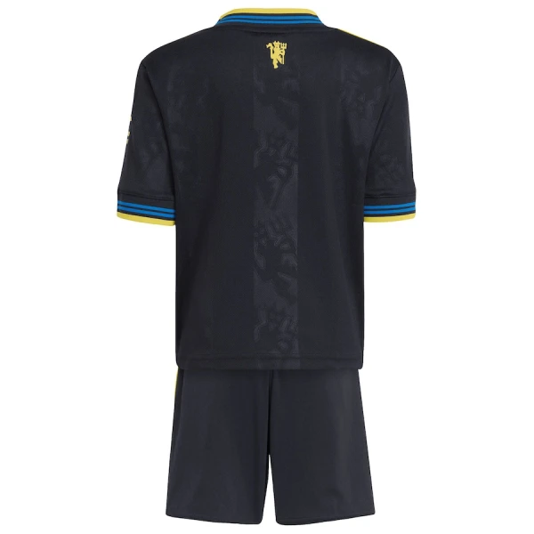Manchester United 3. Paita Lasten 2025/26 (+ Shortsit)
