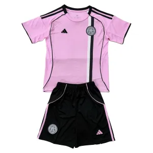 Leicester City 3. Paita Lasten 2025/26 (+ Shortsit) Leicester City 3. Paita Lasten 2025/26 (+ Shortsit)