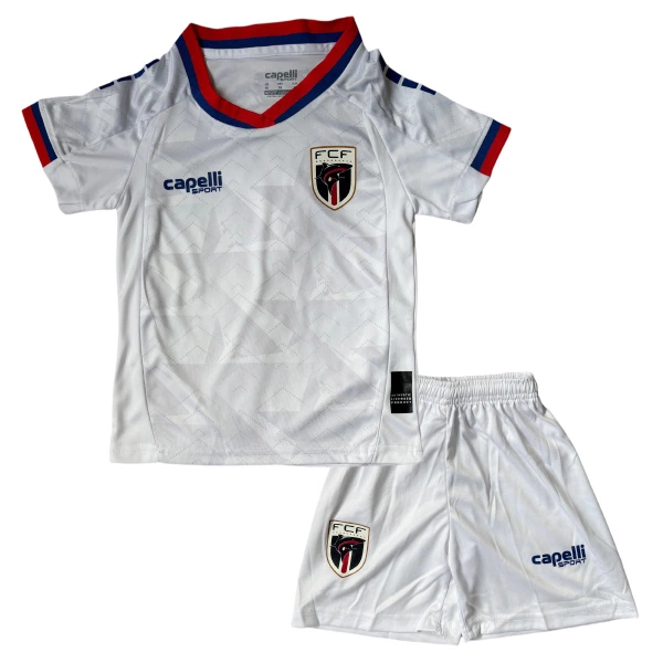 Cabo Verde Vieraspaita Lasten MM-kisat 2026 (+ Shortsit) Cabo Verde Vieraspaita Lasten MM-kisat 2026 (+ Shortsit)