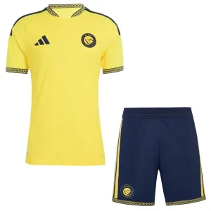 Al-Nassr FC Kotipaita Lasten 2026/27 (+ Shortsit) Al-Nassr FC Kotipaita Lasten 2026/27 (+ Shortsit)