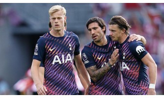 Tottenham Hotspur putosi putoamisviivalle uuden kauden avausottelunsa jälkeen